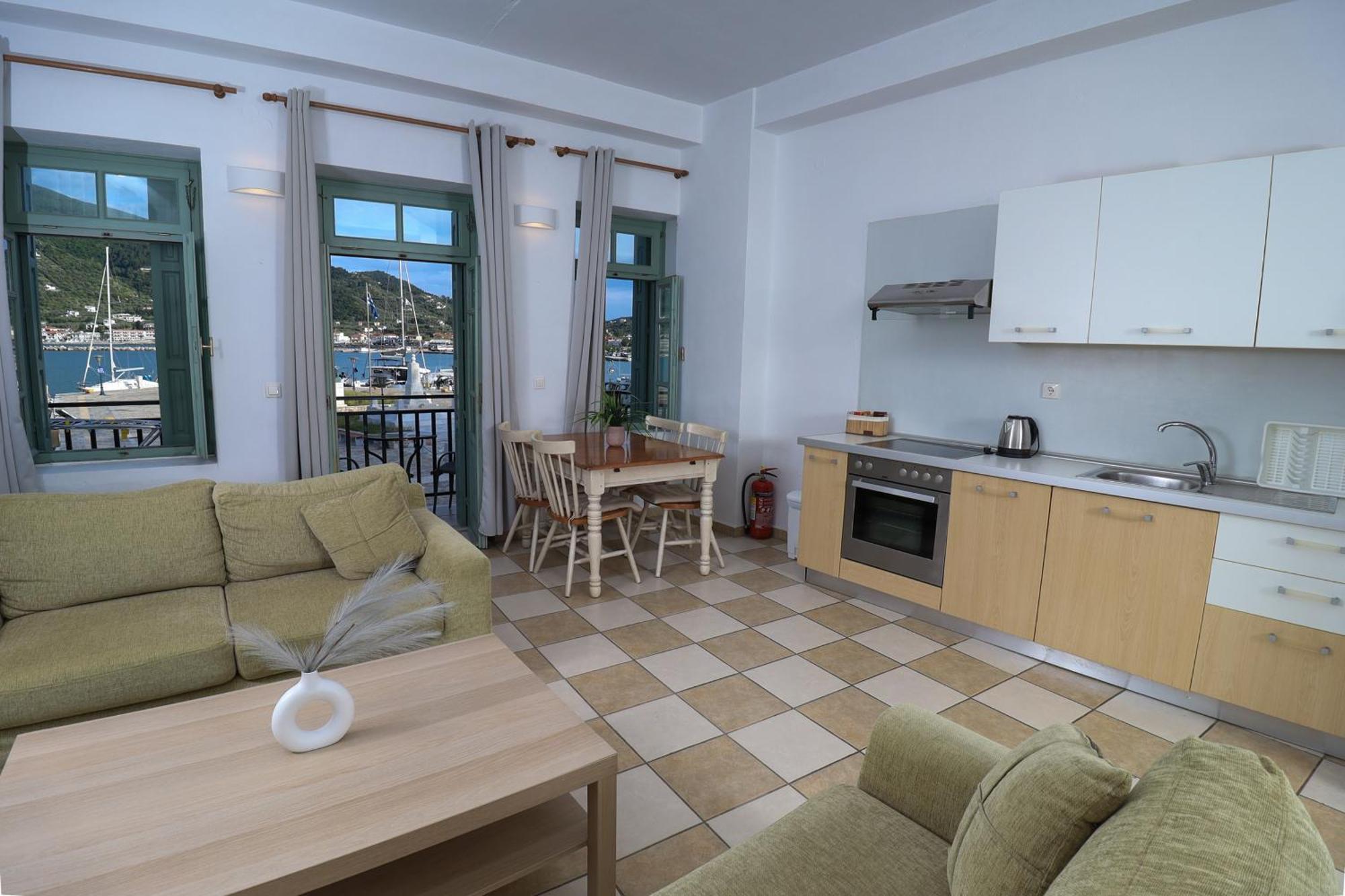 Faros Coastal Apartments سكوبيلوس تاون المظهر الخارجي الصورة