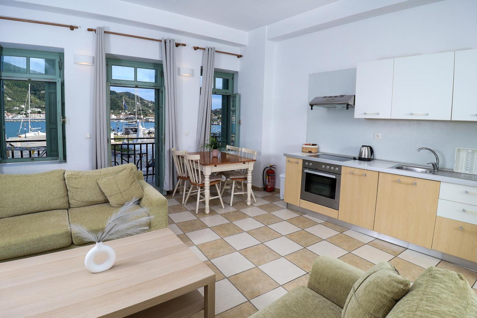 Faros Coastal Apartments سكوبيلوس تاون المظهر الخارجي الصورة